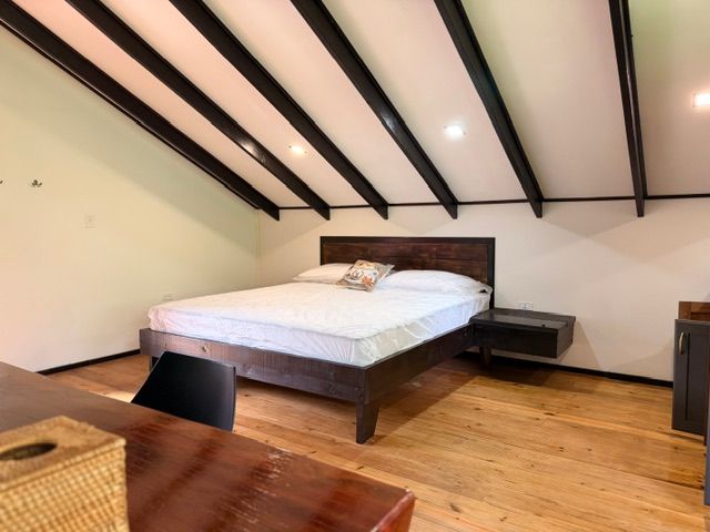 The king bedroom