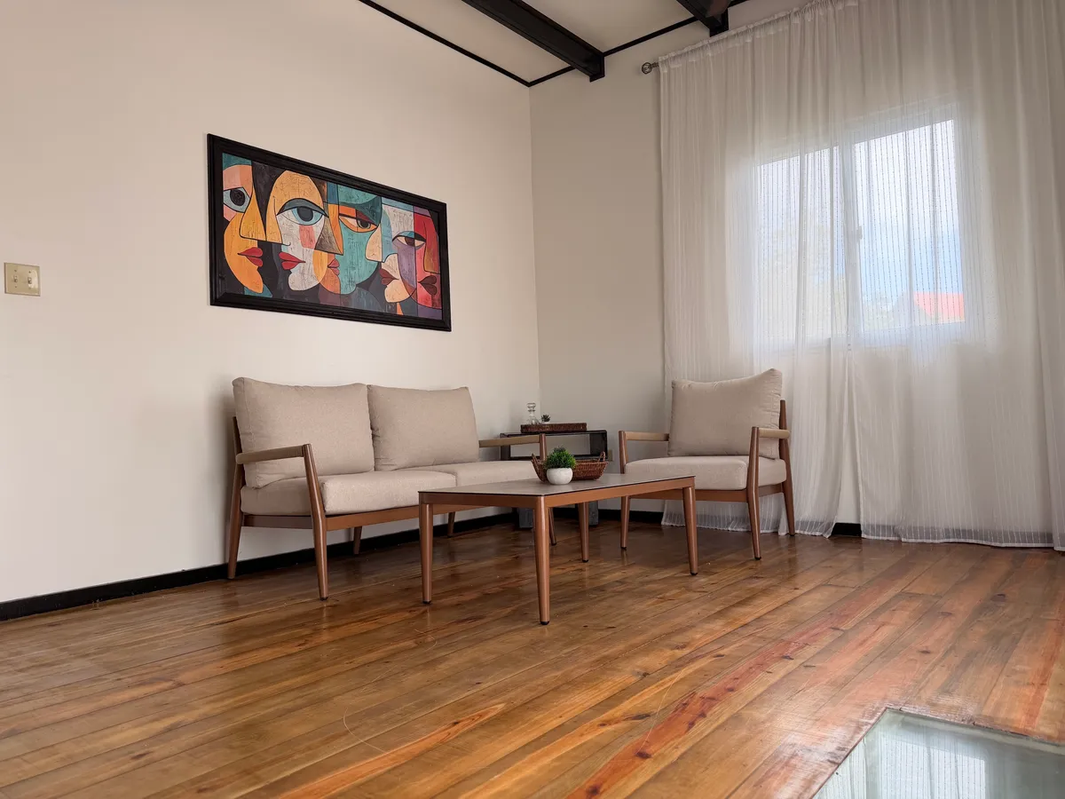 The living room, with a glass floor panel