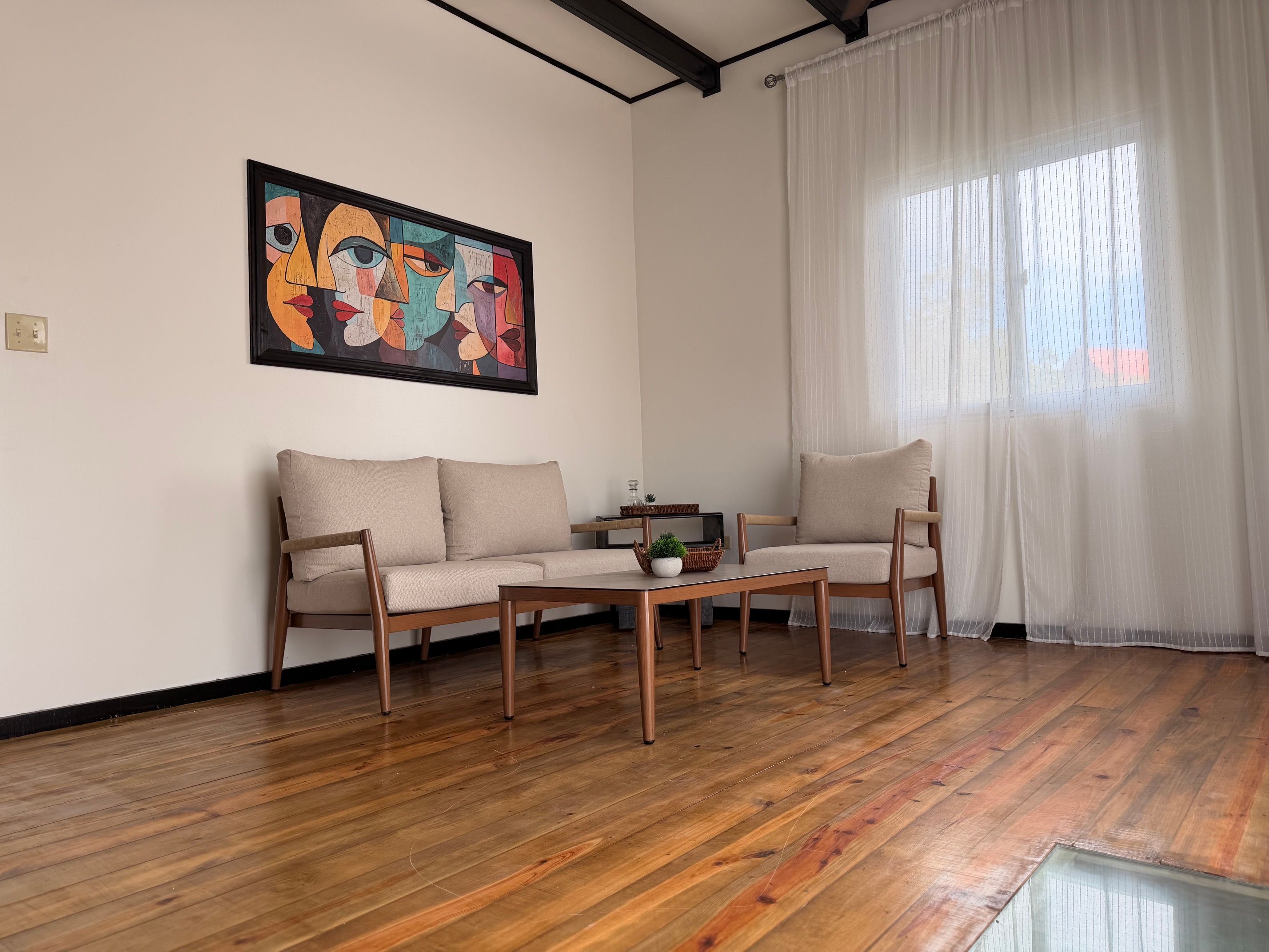The living room, with a glass floor panel