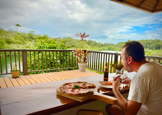 Pizza served on the restaurant terrace, facing the lagoon